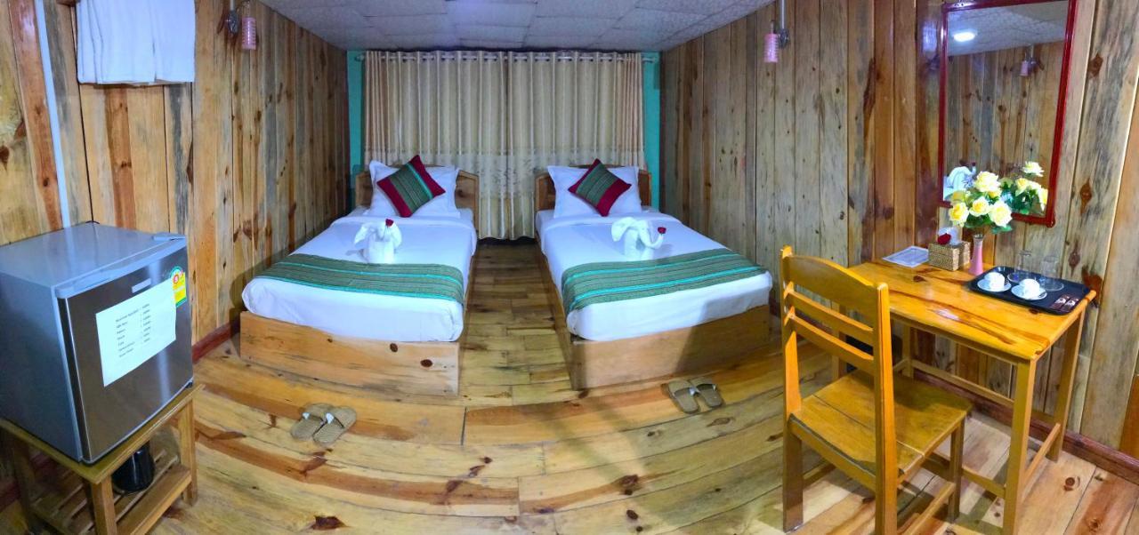 Railroad Hotel Кало Экстерьер фото
